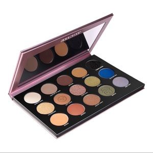 ❤️ SALE! Patrick Starrr Visionary Eyeshadow Palette 15 Shades Mattes Shimmers